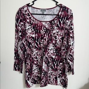Women's Abstract Print Top - burgundy White, and black top
